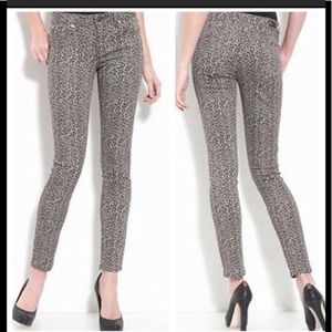 Paige Peg Skinny jeans snow leopard print size 26